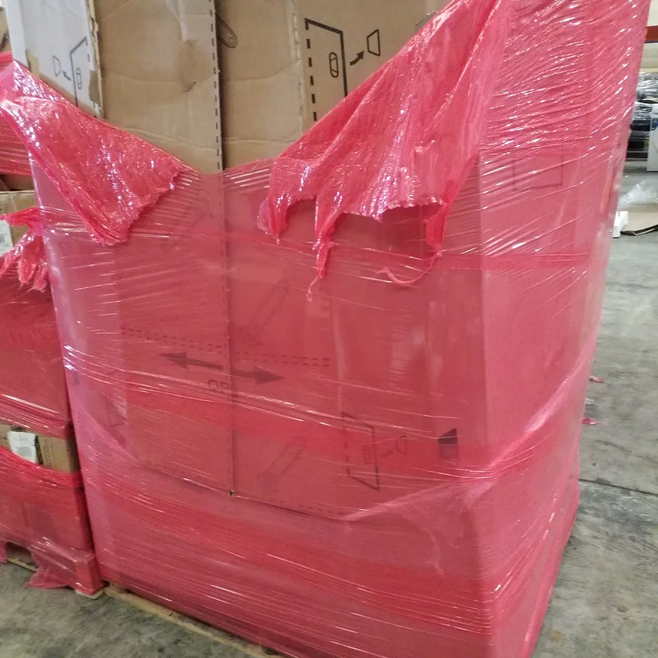 PALLET CONTAINING ASSORTED PRODUCTS INCLUDING HOLLYWOOD MAKEUP MIRROR, TELESCOPIC PADDLE, BED ASSIST RAIL, COFFEE TABLE & WINCHESTER MODEL TOY GUN