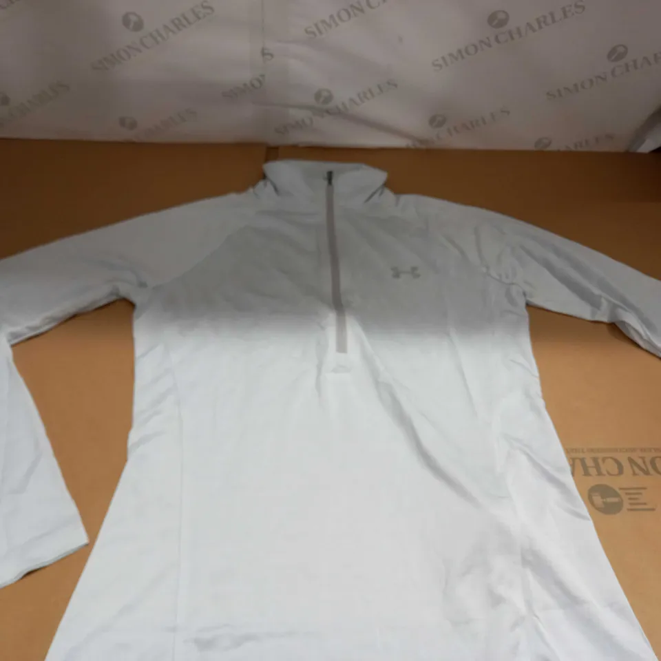 UNDER ARMOUR 1/4 ZIPPED SHIRT SIZE M