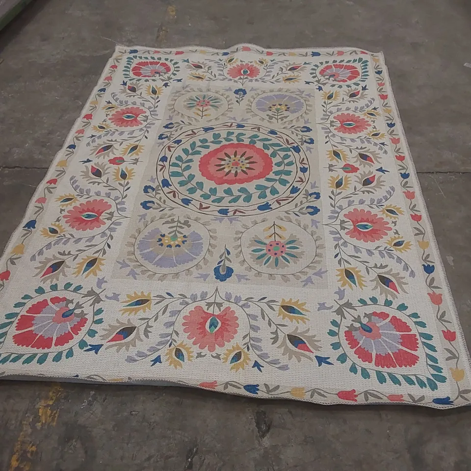QUALITY DESIGNER AREA RUG - APPROXIMATELY 225 x 160cm
