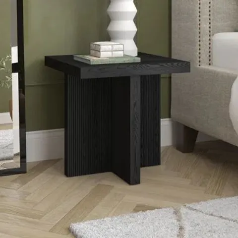 BOXED KAIA SIDE TABLE -BLACK GRAIN FINISH-