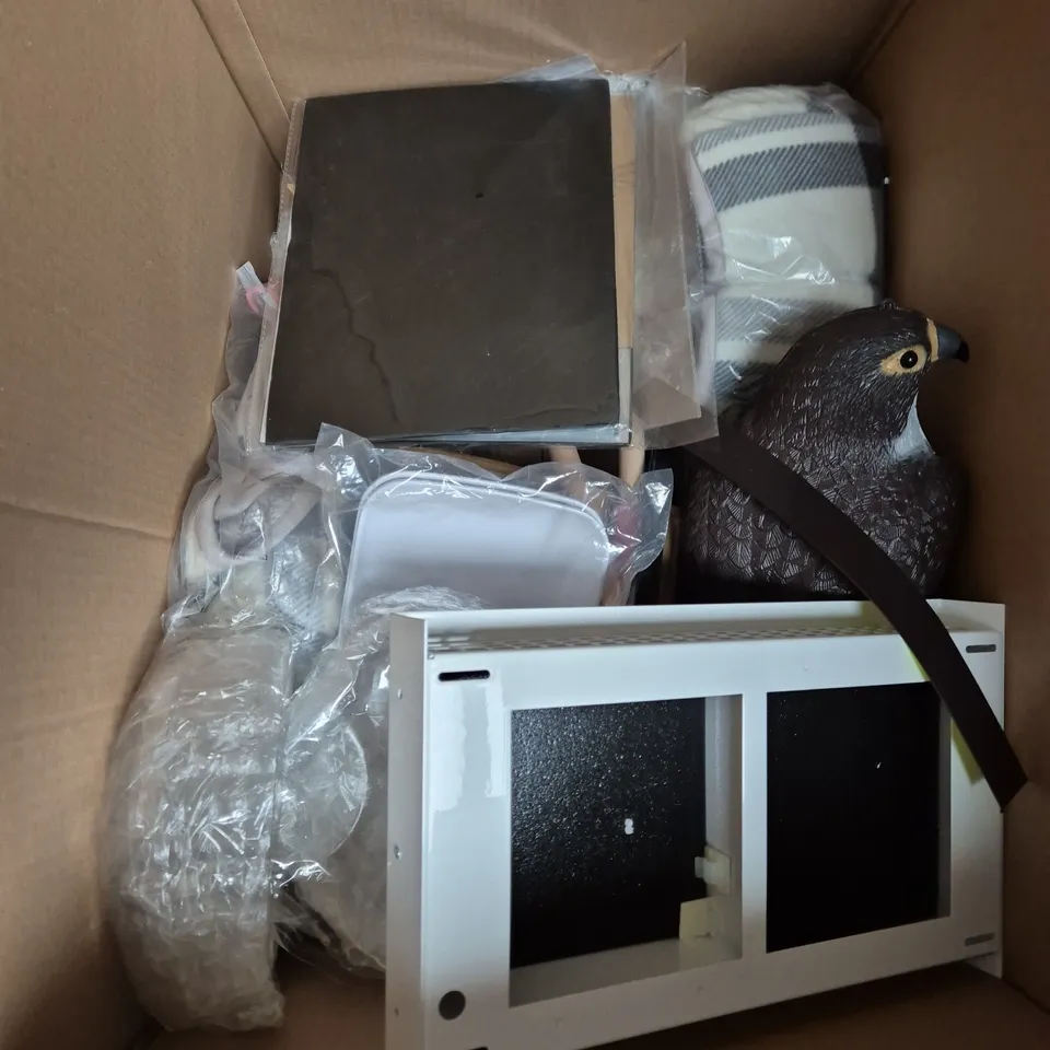 BOX OF APPROXIMATELY 15 ASSORTED HOUSEHOLD ITEMS TO INCLUDE - TOWEL - WALLPAPER - GLASS WINDOW FILM - ETC