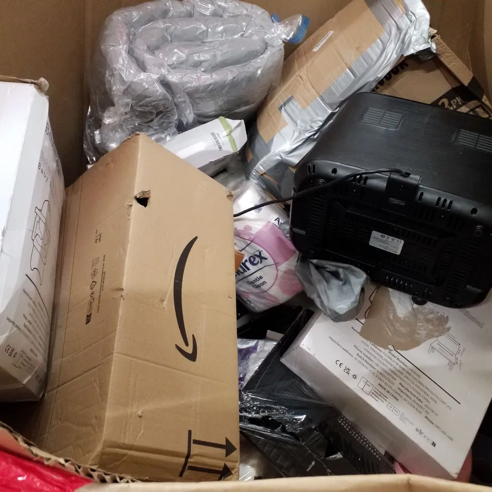 PALLET OF ASSORTED PRODUCTS INCLUDING FOLDABLE DRYING RACK, AIR FRYER, BABY BATH SEAT, HEATED THROW BLANKET, TONER CARTRIDGE
