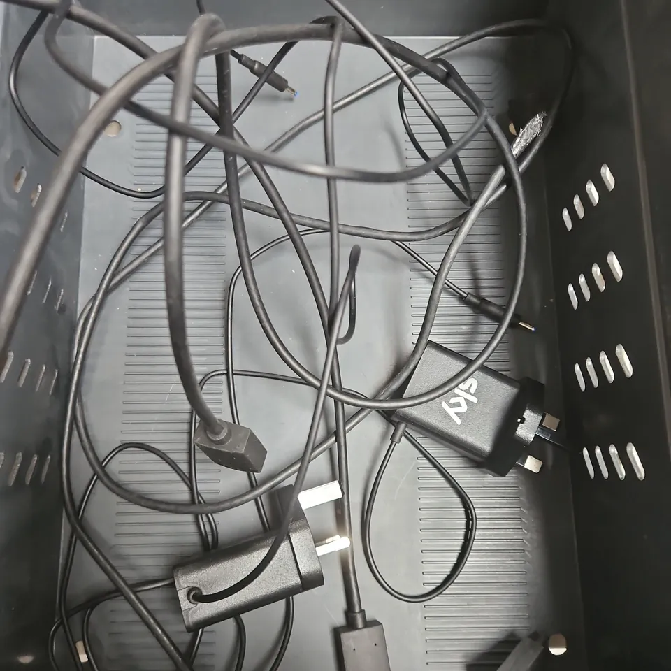 APPROXIMATELY 8 ASSORTED ELECTRICAL PRODUCTS TO INCLUDE STREAMING PUCKS, A/V CABLES, REPLACEMENT REMOTES ETC 