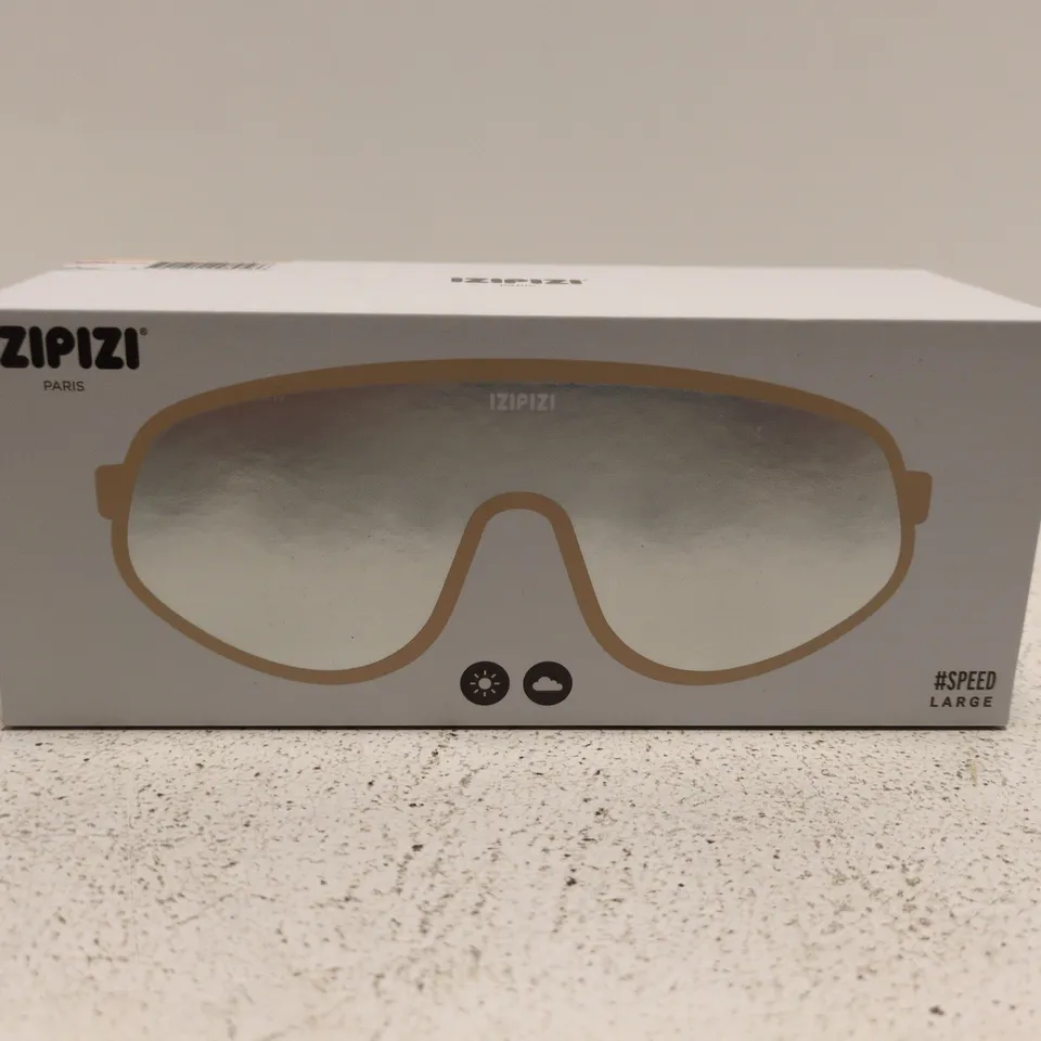 IZIPIZI PARIS SPEED LARGE SUNGLASSES – BOXED