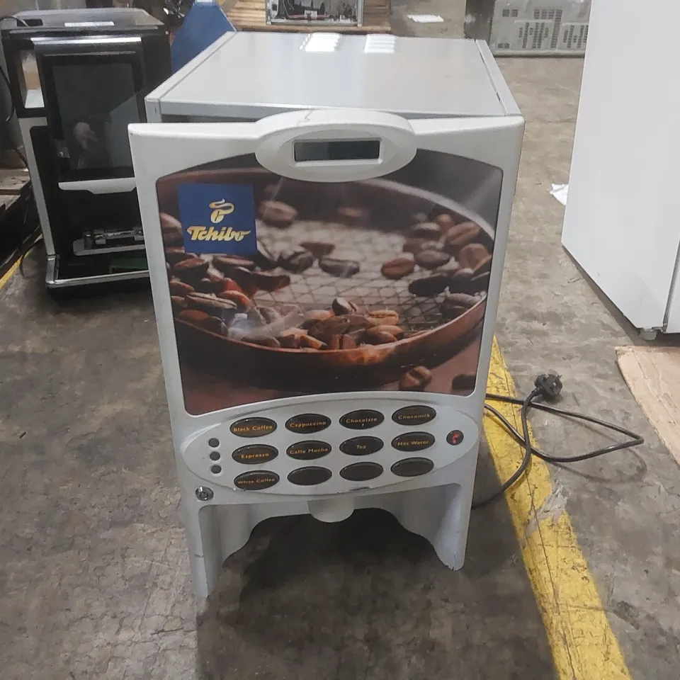 ADESSO COMMERCIAL COFFEE VENDING MACHINE