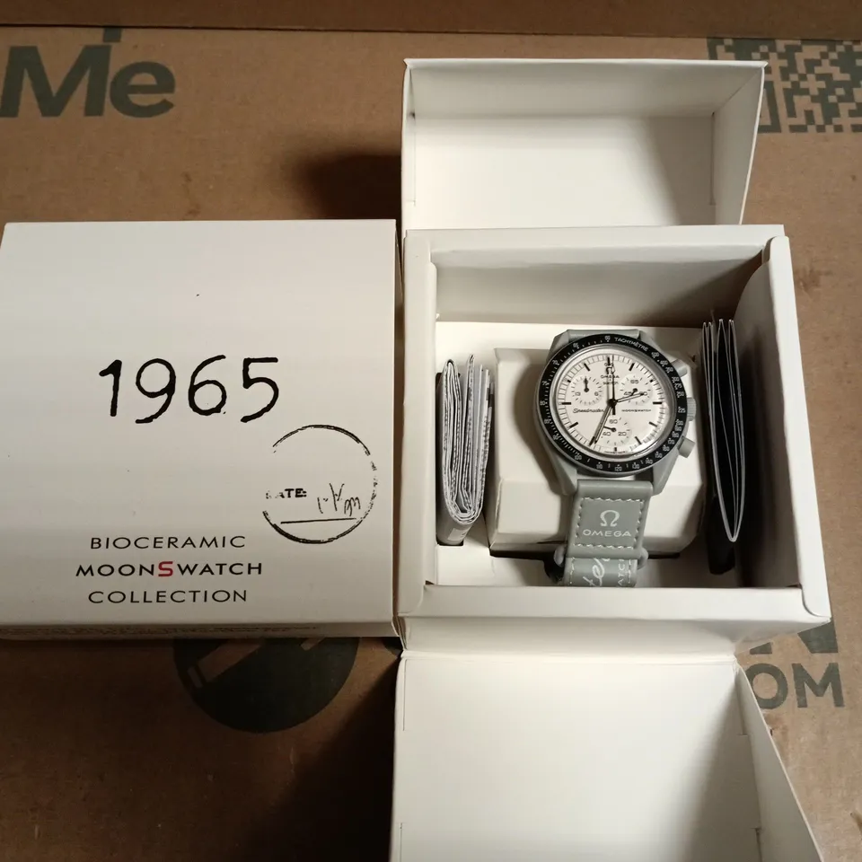 BOXED OMEGA  1965 SPEEDMASTER MISSION TO THE MOON WATCH