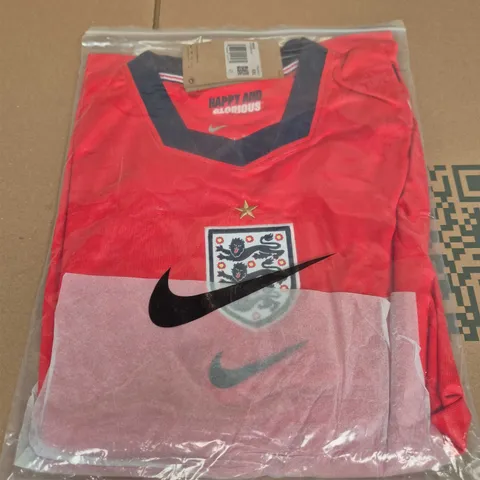 ENGLAND 2026 AWAY FOOTBALL JERSEY - XXL