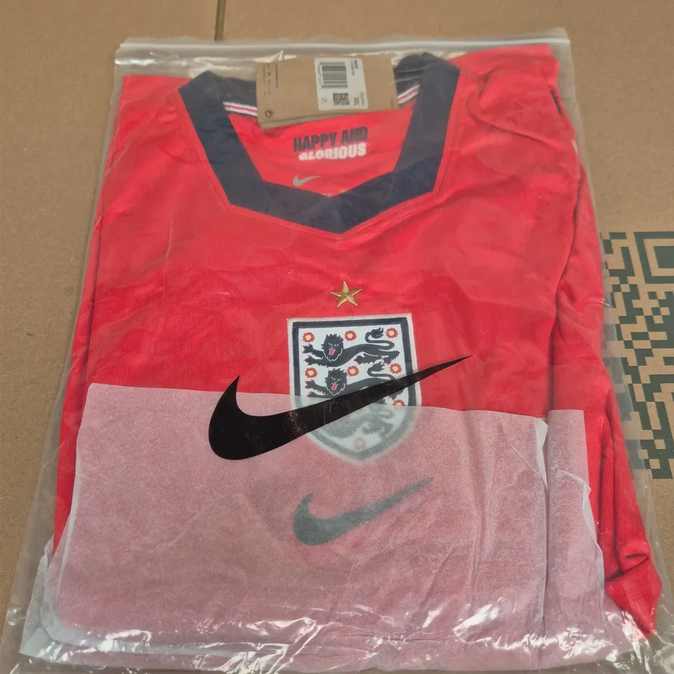 ENGLAND 2026 AWAY FOOTBALL JERSEY - XXL