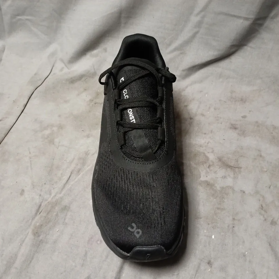 ON RUNNING CLOUDTEC BLACK TRAINERS SIZE 7.5