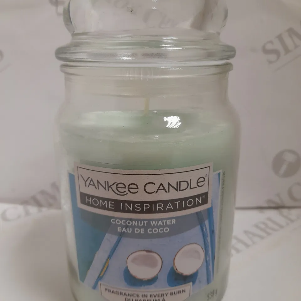 YANKEE CANDLE COCONUT WATER SCENTED CANDLE