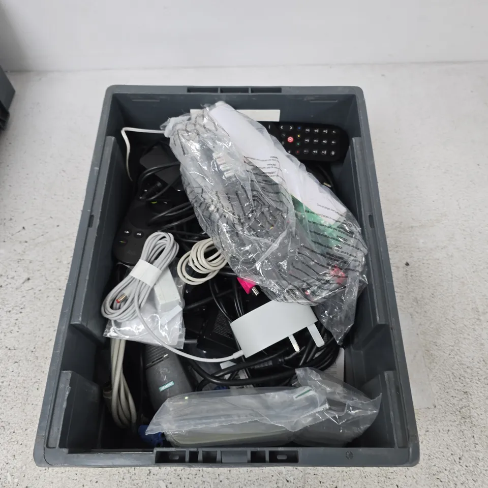BOX CONTAINING A MIX OF APPROXIMATELY 15 ASSORTED ITEMS INCLUDING remotes, cables, plugs etc. 