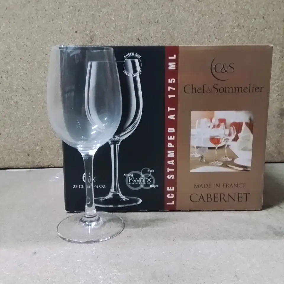 BOXED CHEF AND SOMMELIER CRYSTAL GLASS WINE GLASS APPROXIMATELY 6