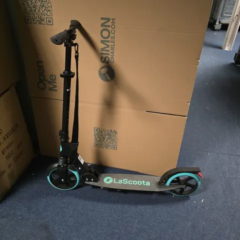 LASCOOTA 2 WHEELED SCOOTER - COLLECTION ONLY 