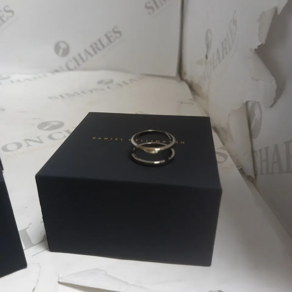DANIEL WELLINGTON SILVER RING