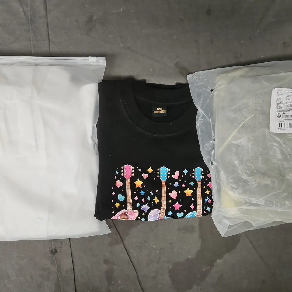 APPROXIMATELY 20 ASSORTED CLOTHING AND FASHION PRODUCTS IN VARIOUS STYLES AND SIZES - COLLECTION ONLY