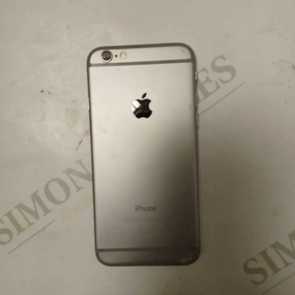 APPLE IPHONE 6 (A1586)