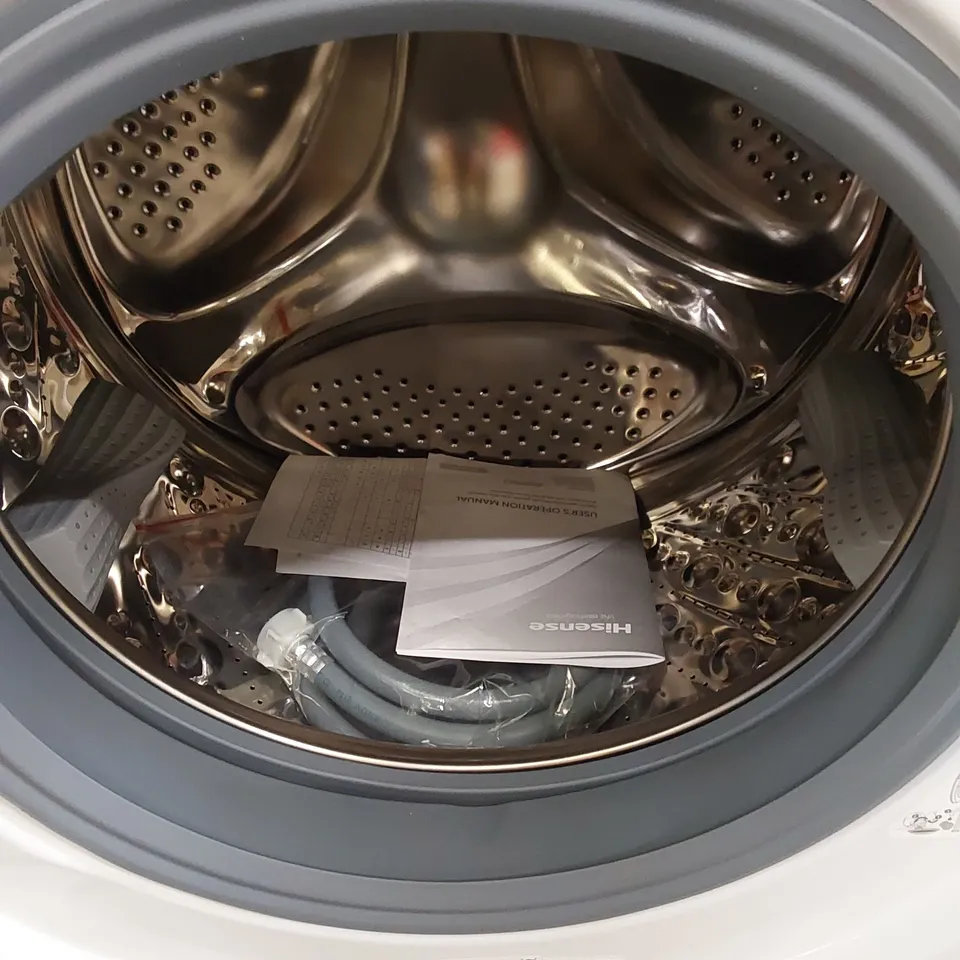 HISENSE 60cm FREESTANDING WASHER/DRYER IN WHITE, MODEL: WDQA8014EVJM