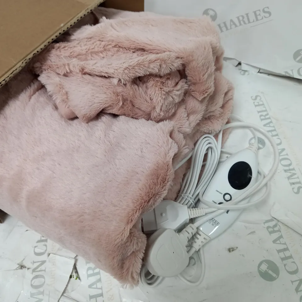 COZEE HOME HEATED BLANKET IN PINK
