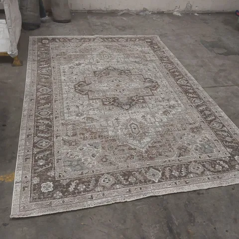 QUALITY DESIGNER AREA RUG - APPROXIMATELY 300 x 202cm