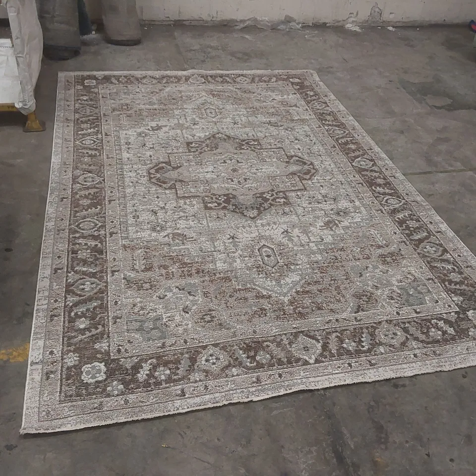 QUALITY DESIGNER AREA RUG - APPROXIMATELY 300 x 202cm