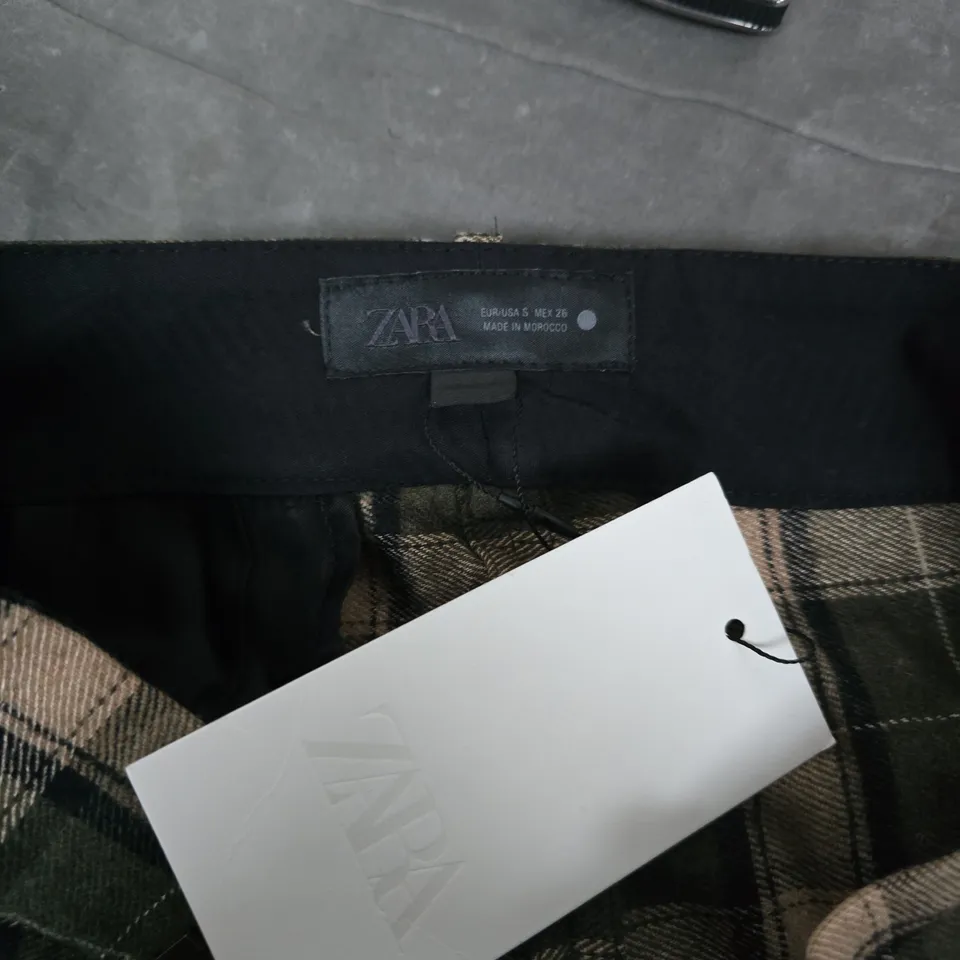 ZARA PLAID TROUSERS – GREEN & BEIGE