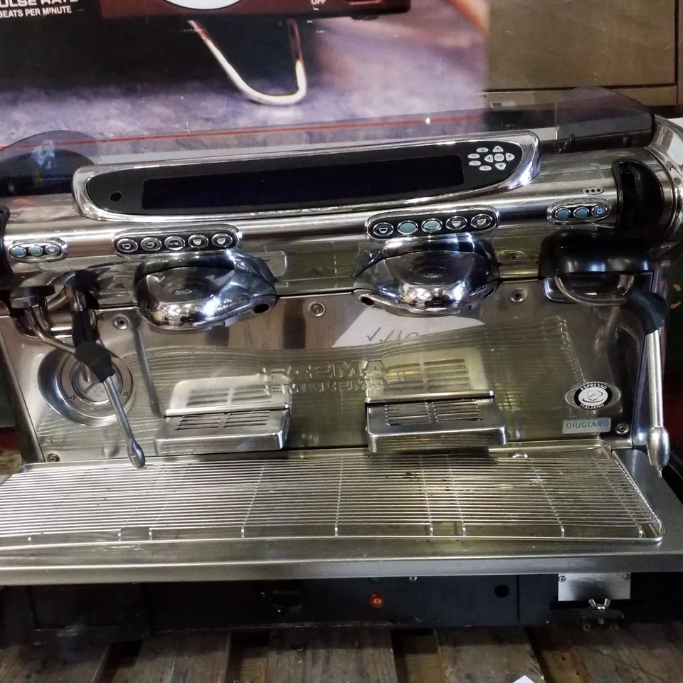 TRADITIONAL FAEMA EMBLEMA COFFEE MACHINE