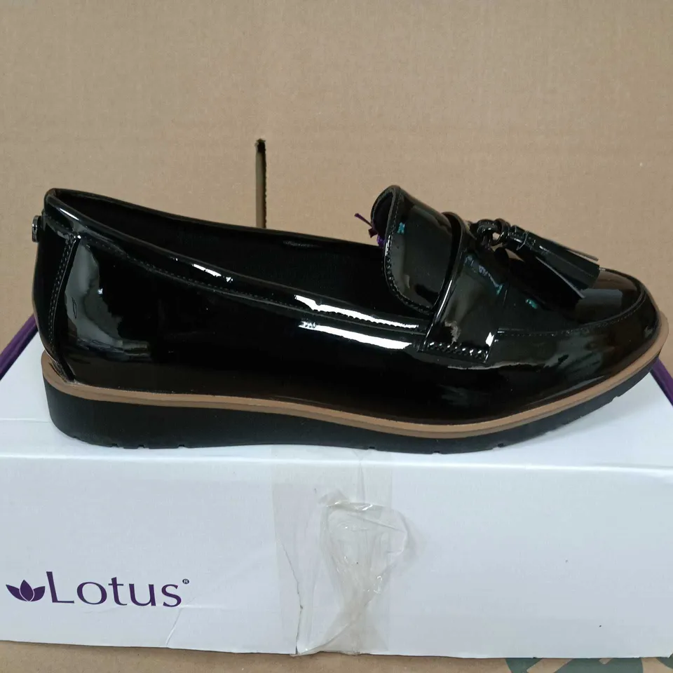 BOXED PAIR OF LOTUS BLACK PATENT TASSEL LOAFERS, UK 5