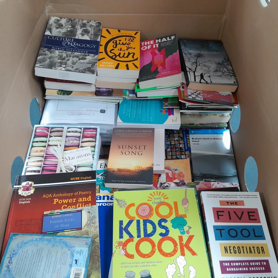 LARGE QUANTITY OF ASSORTED BOOKS TO INCLUDE WORKING WITH EMOTIONAL INTELLIGENCE, TRUST AND ASAKO YUZUKI BUTTER