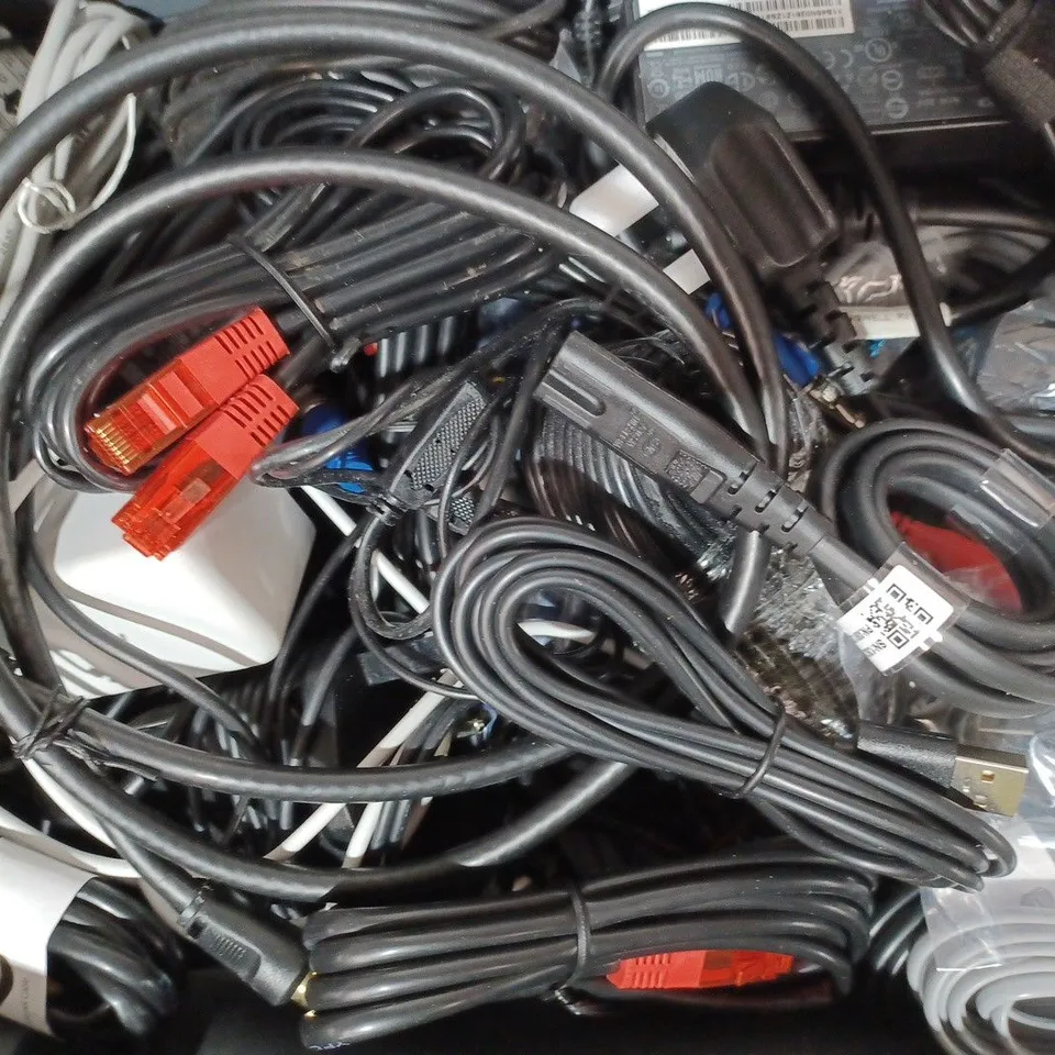 APPROXIMATELY 15 ASSORTED POWER ADAPTORS