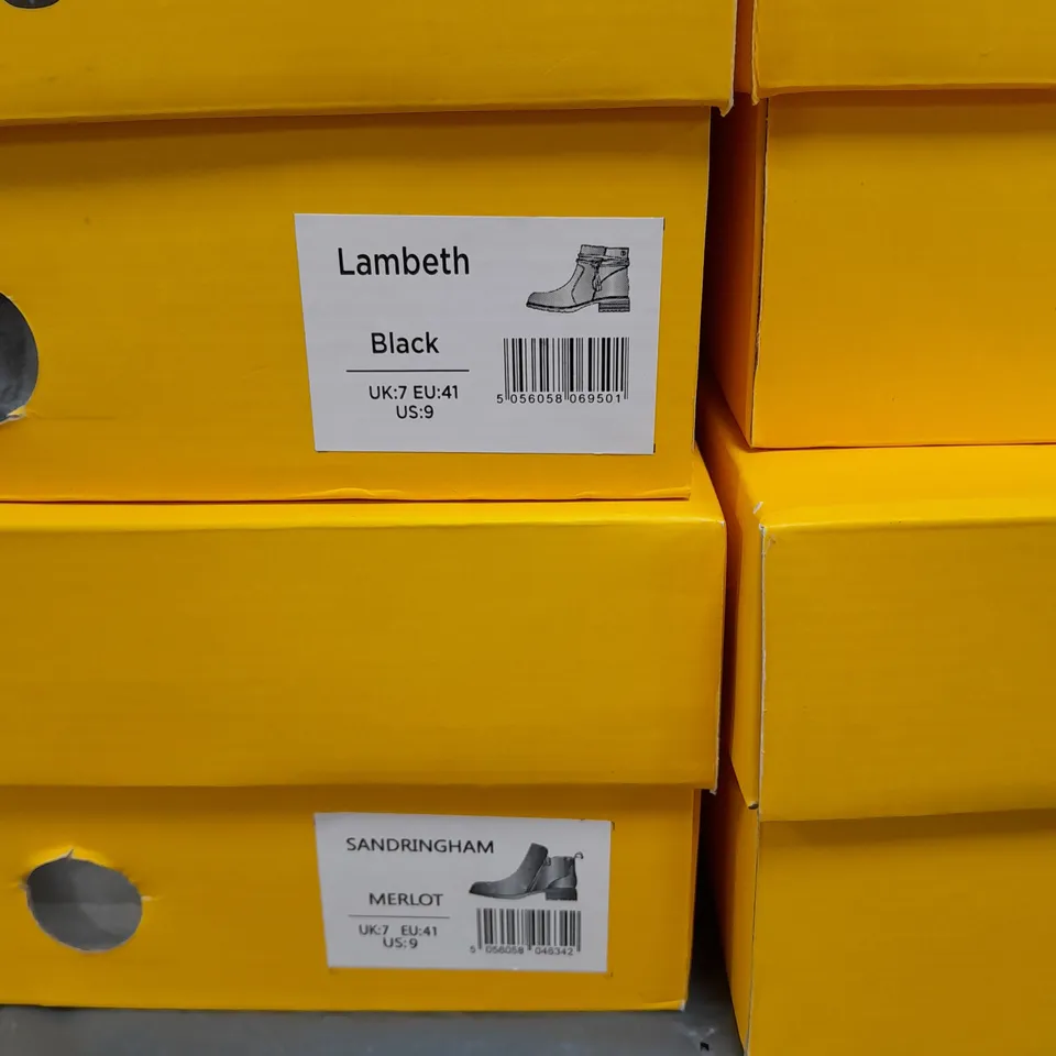 10 PAIRS OF BOXED STRIVE BOOTS IN VARIOUS SIZES AND COLOURS