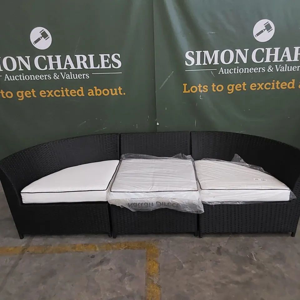 DESIGNER RATTAN 3-PIECE HALF-MOON GARDEN SOFA