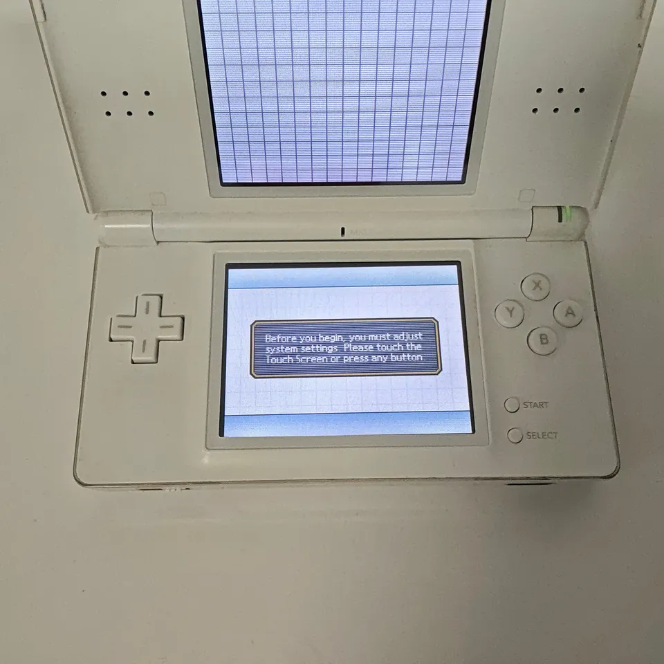 UNBOXED NINTENDO DS LITE IN WHITE - USG-001