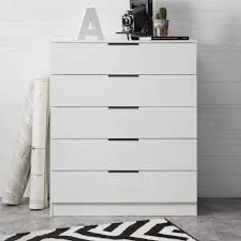 BOXED LAURA JAMES ESSIE 5 CHEST OF DRAWERS – PURE WHITE