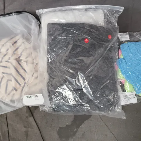 APPROXIMATELY 20 ASSORTED CLOTHING AND FASHION PRODUCTS IN VARIOUS STYLES AND SIZES - COLLECTION ONLY