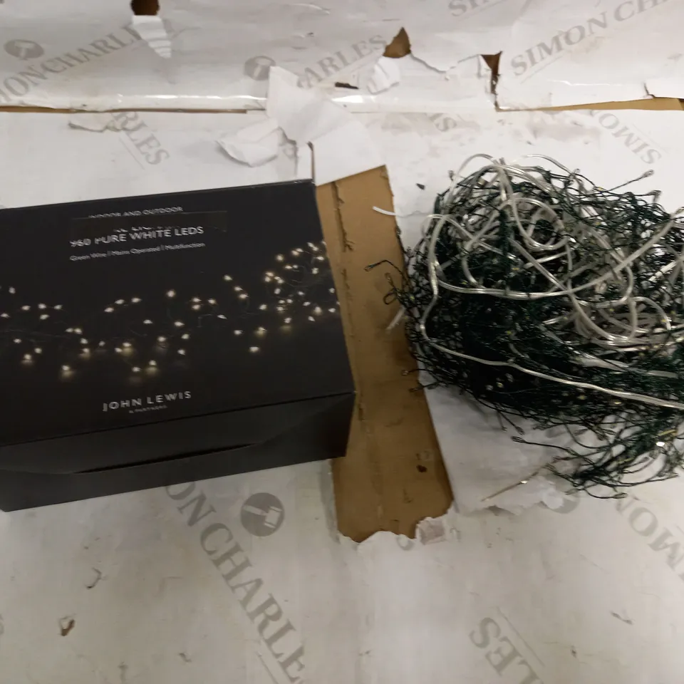 VINE LIGHTS 960 PURE WHITE LEDS 