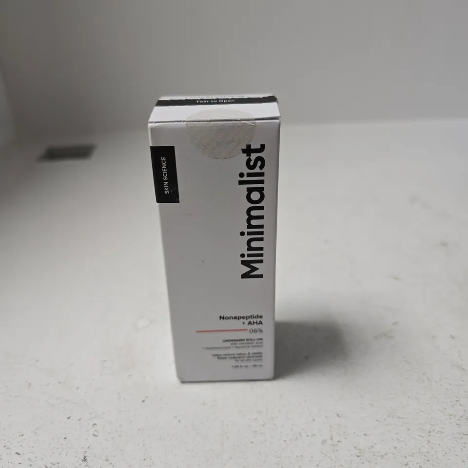 MINAMIST NONAPEPTIDE + AHA SKIN SERUM – BOXED