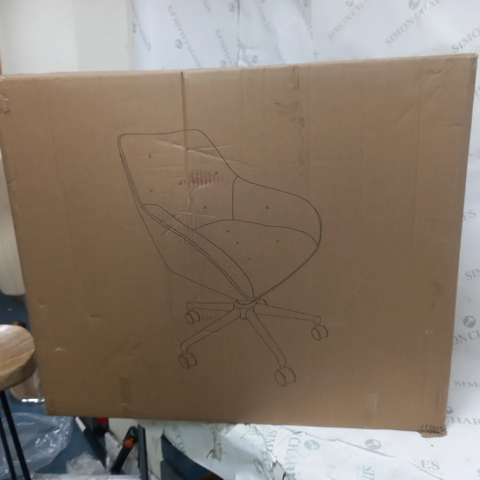 BOXED BARLEY OFFICE CHAIR