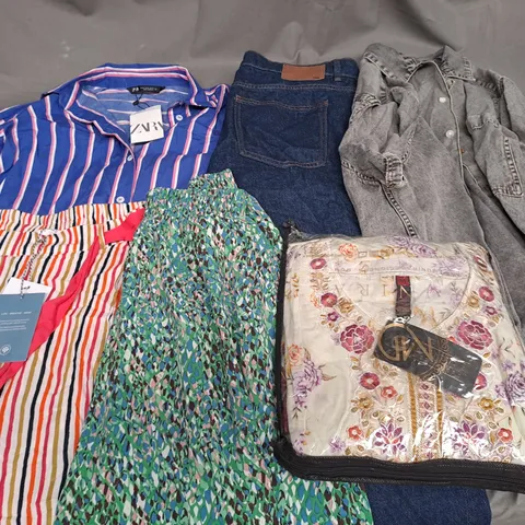 LARGE QUANTITY OF ASSORTED CLOTHING ITEMS TO INCLUDE ZARA, NOMADS AND ASOS