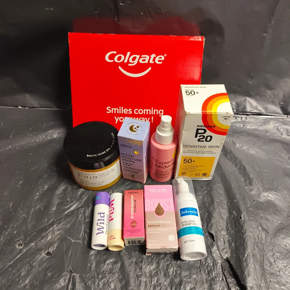 APPROXIMATEY 20 ASSORTED HEALTH AND BEAUTY PRODUCTS TO INCLUDE - DELHICIOUS MOON DROPS - MY EXPERT MIDWIFE SPRITZ FOR BITS - WILD DEODORANT - ETC