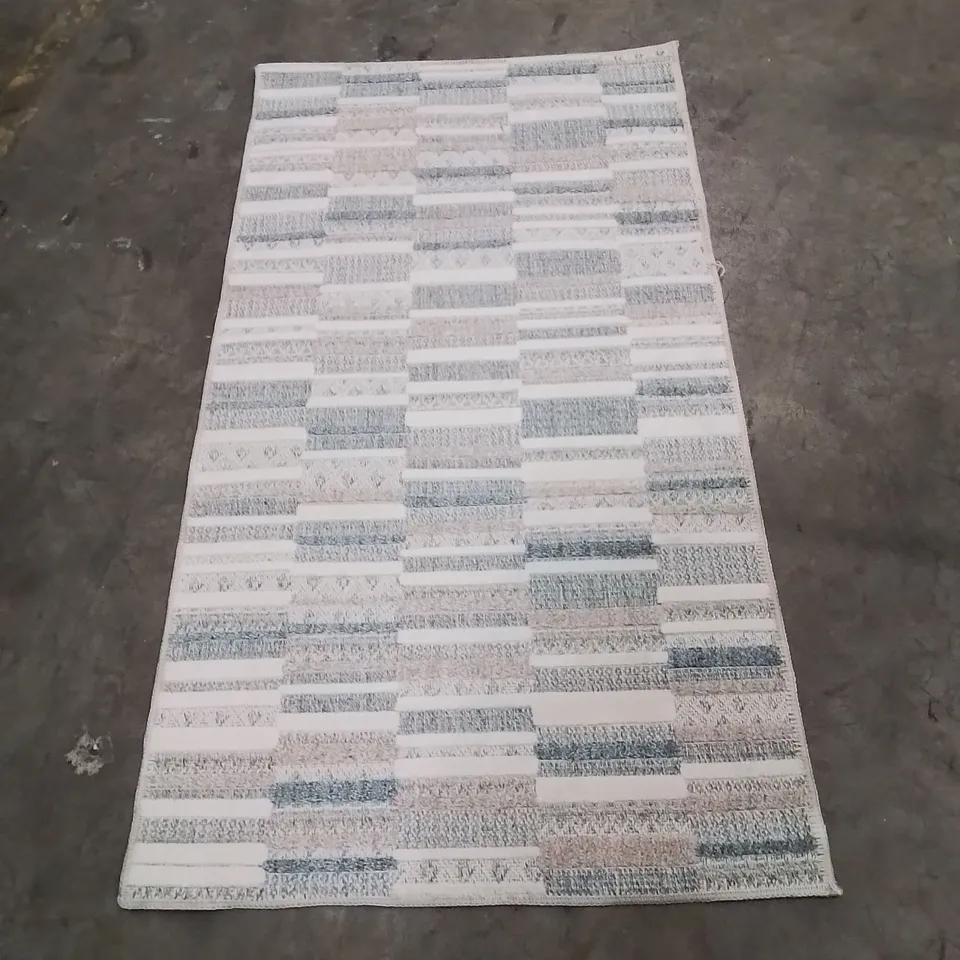 QUALITY DESIGNER AREA RUG - APPROXIMATELY 150X80CM