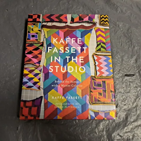 KAFFE FASSETT IN THE STUDIO