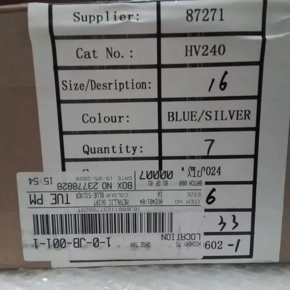 BOXED BRAND NEW APPROXIMATELY 7 JD WILLIAMS METALLIC SKIRT BLUE/SILVER SIZE 16