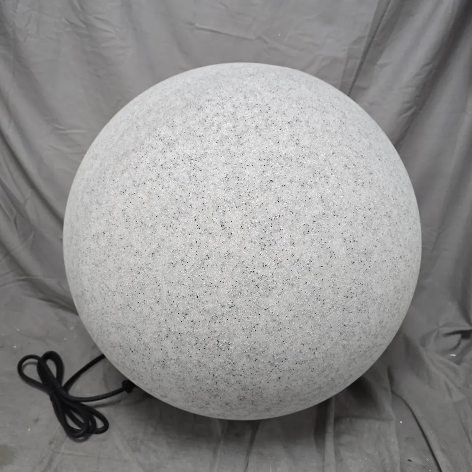 BOXED BLUMFELDT STONE LOOK GARDEN LIGHT 