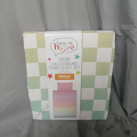 GEORGE HOME EASY CARE CHECKERBOARD OMBRE DUVET SET IN GREEN/WHITE - SINGLE