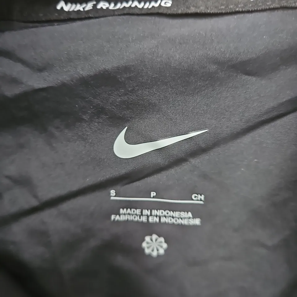 NIKE RUNNING JACKET – BLACK, HOODED, ZIP FRONT UK S
