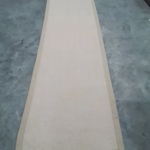 QUALITY DESIGNER AREA RUG - APPROXIMATELY 300X90CM