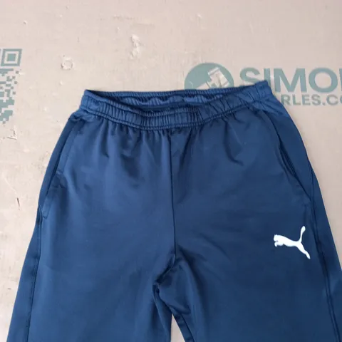 PUMA NAVY BLUE SHORTS – UK SMALL (EU 44/46)