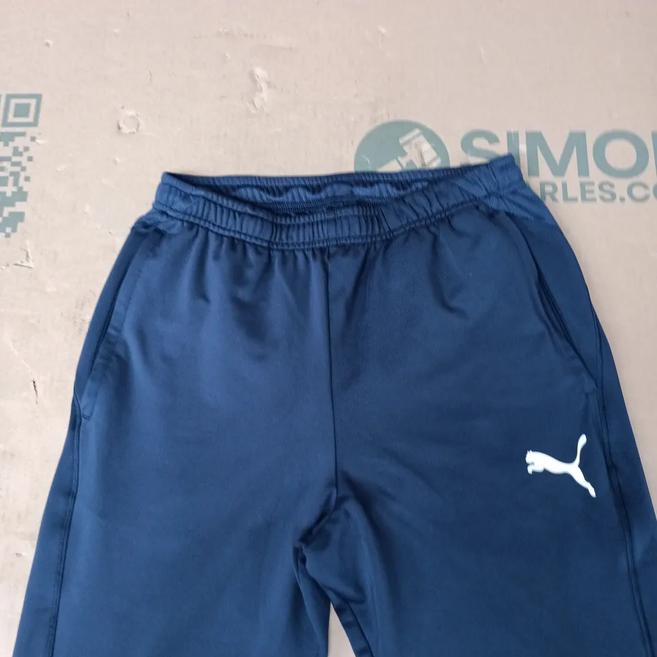 PUMA NAVY BLUE SHORTS – UK SMALL (EU 44/46)