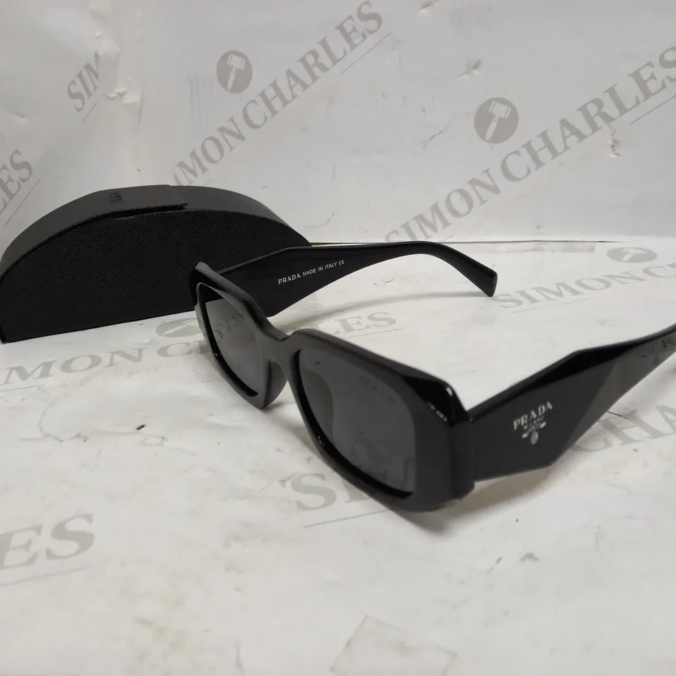 PRADA STYLE SUNGLASSES