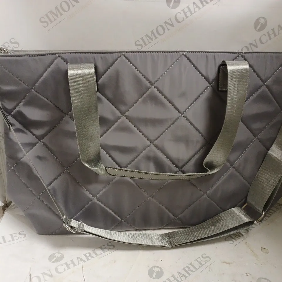 UNBRANDED DIAMOND SHAPED PRINT GREY HANDBAG